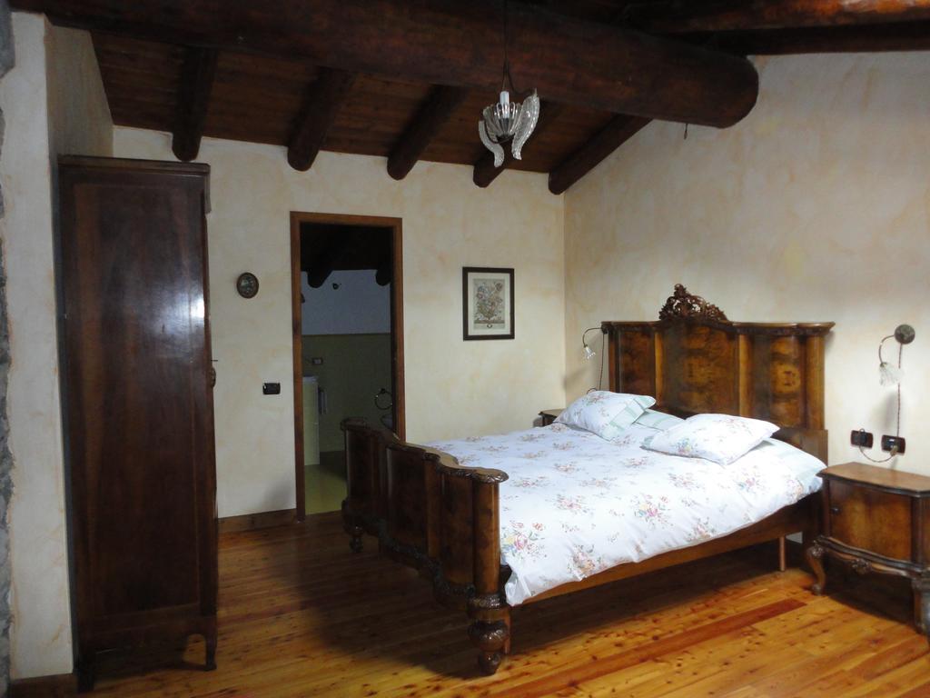 Casa Visnenza Bed&Breakfast Capo di Ponte Camera foto