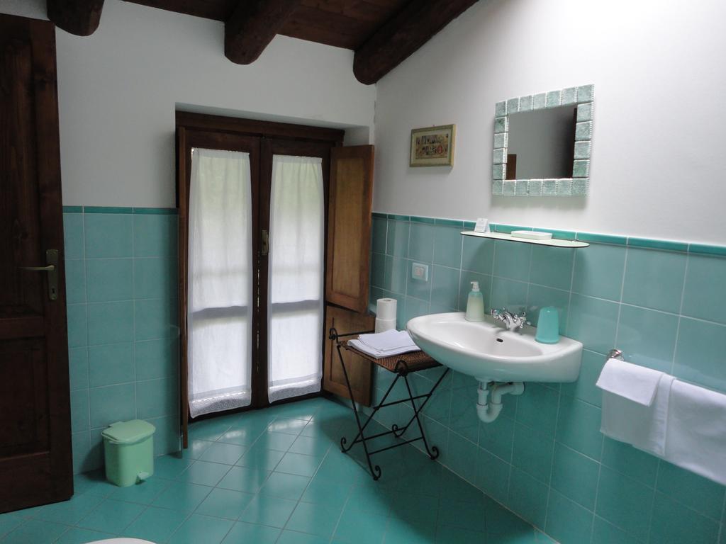 Casa Visnenza Bed&Breakfast Capo di Ponte Camera foto